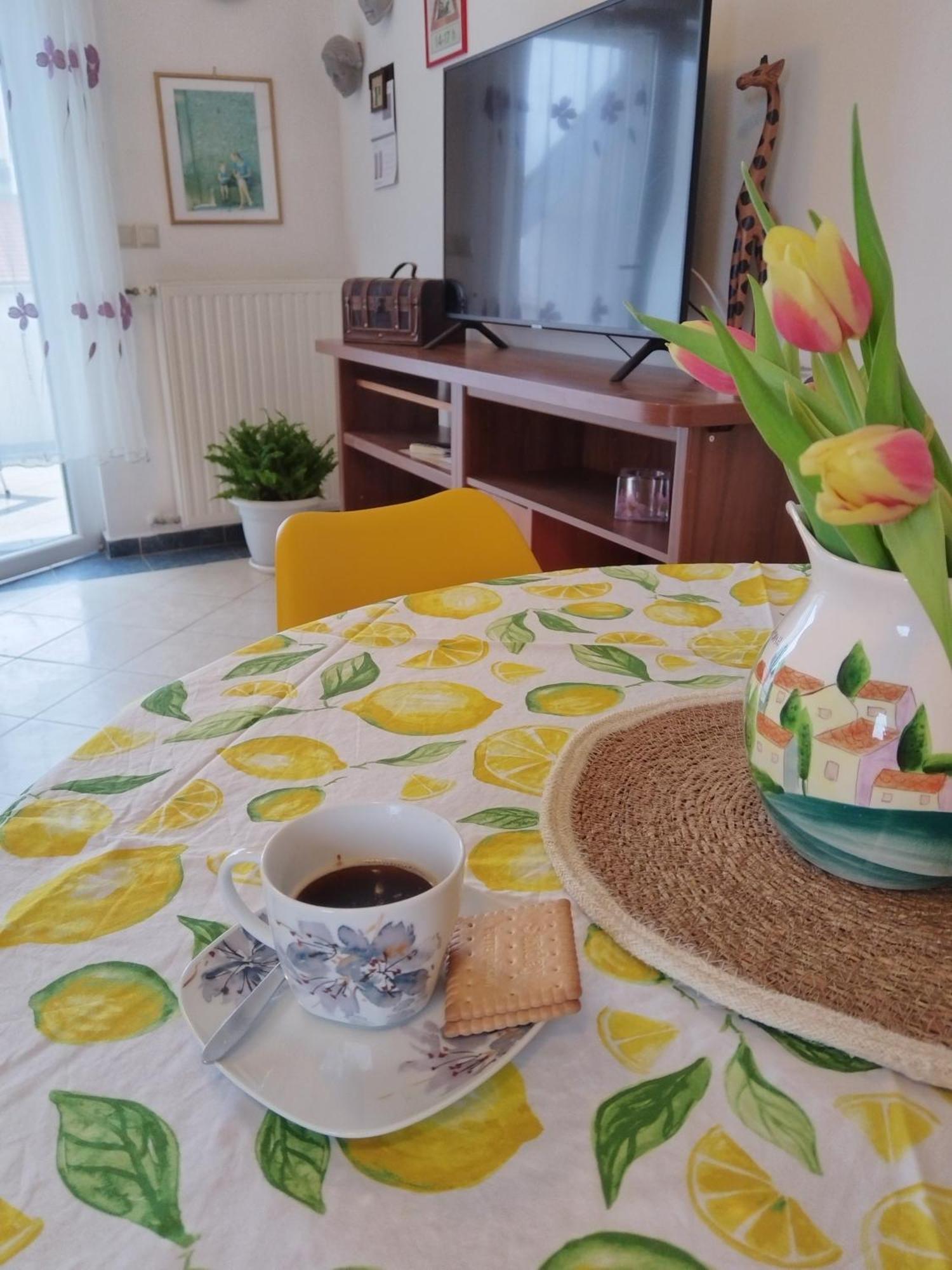 Apartment Ljudmila Vodice Eksteriør billede